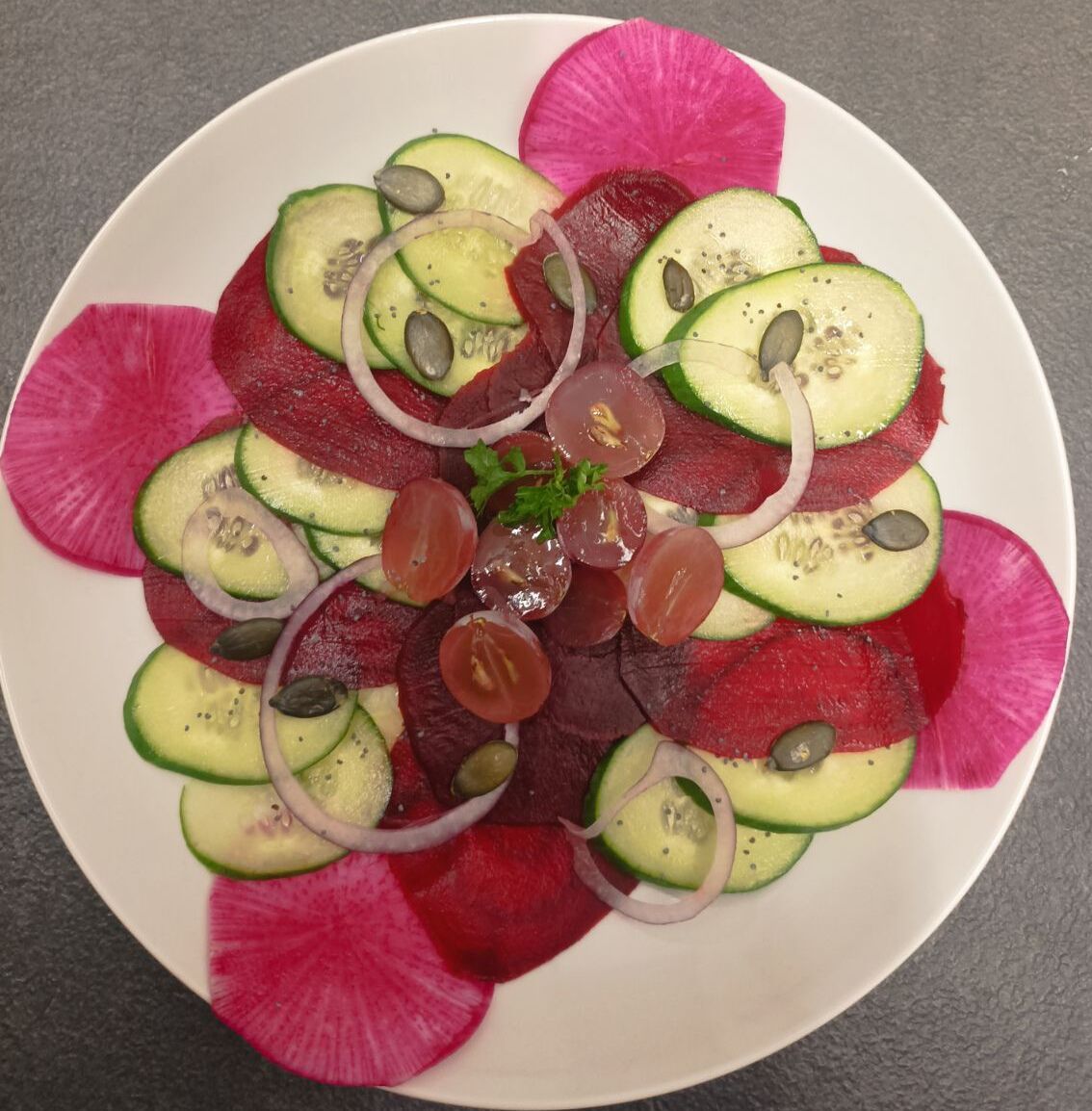 Carpaccio concombre betterave 