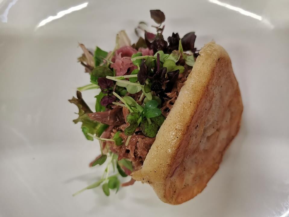 Dampfnüdle farci avec un effiloché de canard