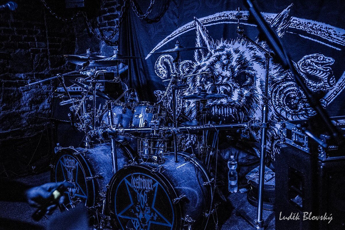 DESTRÖYER 666(Austrálie)