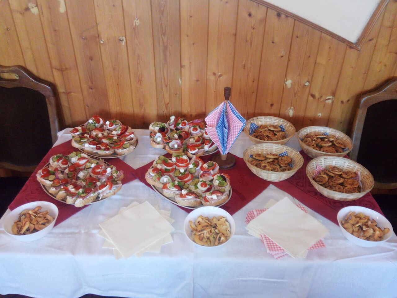 Kromě hlavního chodu připravíme i jiné lahůdky. 