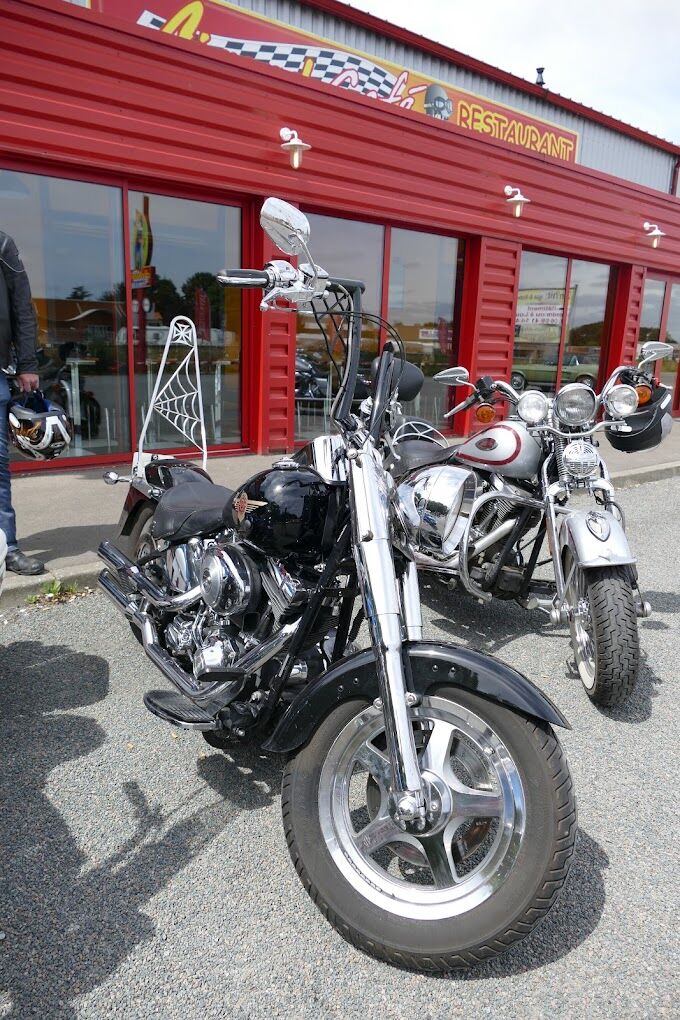 RESTAURANT LE LEGEND CAFE 49