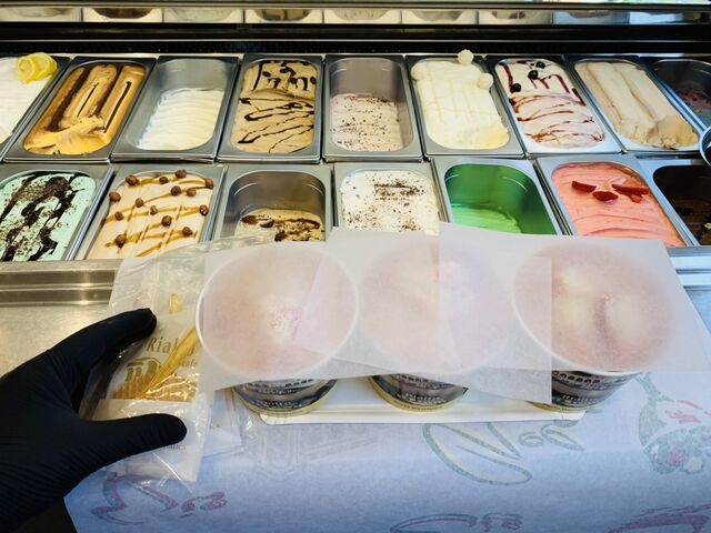 sie können alle unsere Eisbecher Eis Getränke zu Hause nehmen