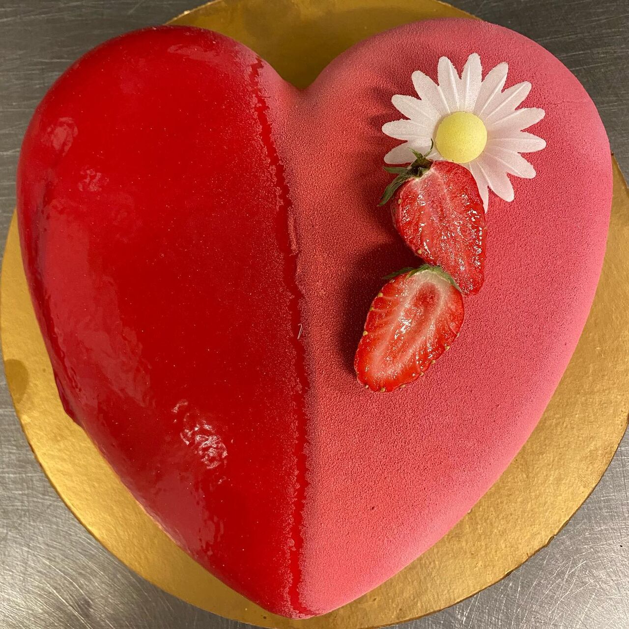 Gâteaux de la bonne fête des mères préparés et réalisés par Marine, notre pâtissière 🍰👩🏼‍🍳💞