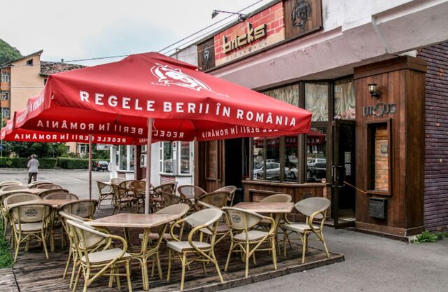 Bricks Pub&Restaurant