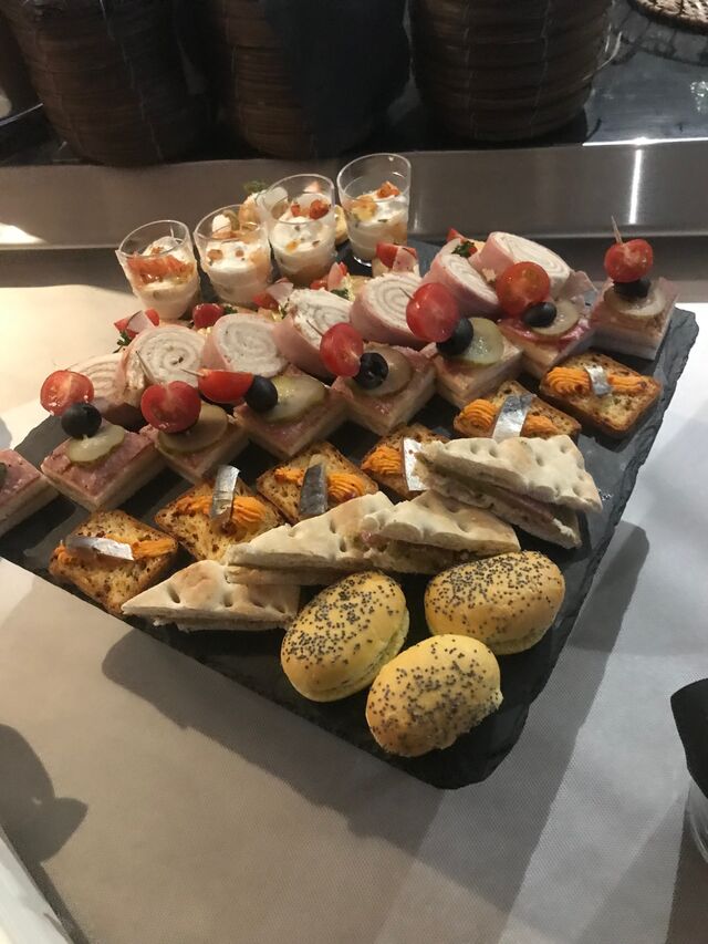Ardoise de canapés salés