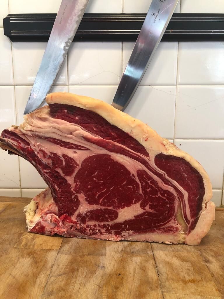 Côtes de bœuf. Race bovine Parthenaise