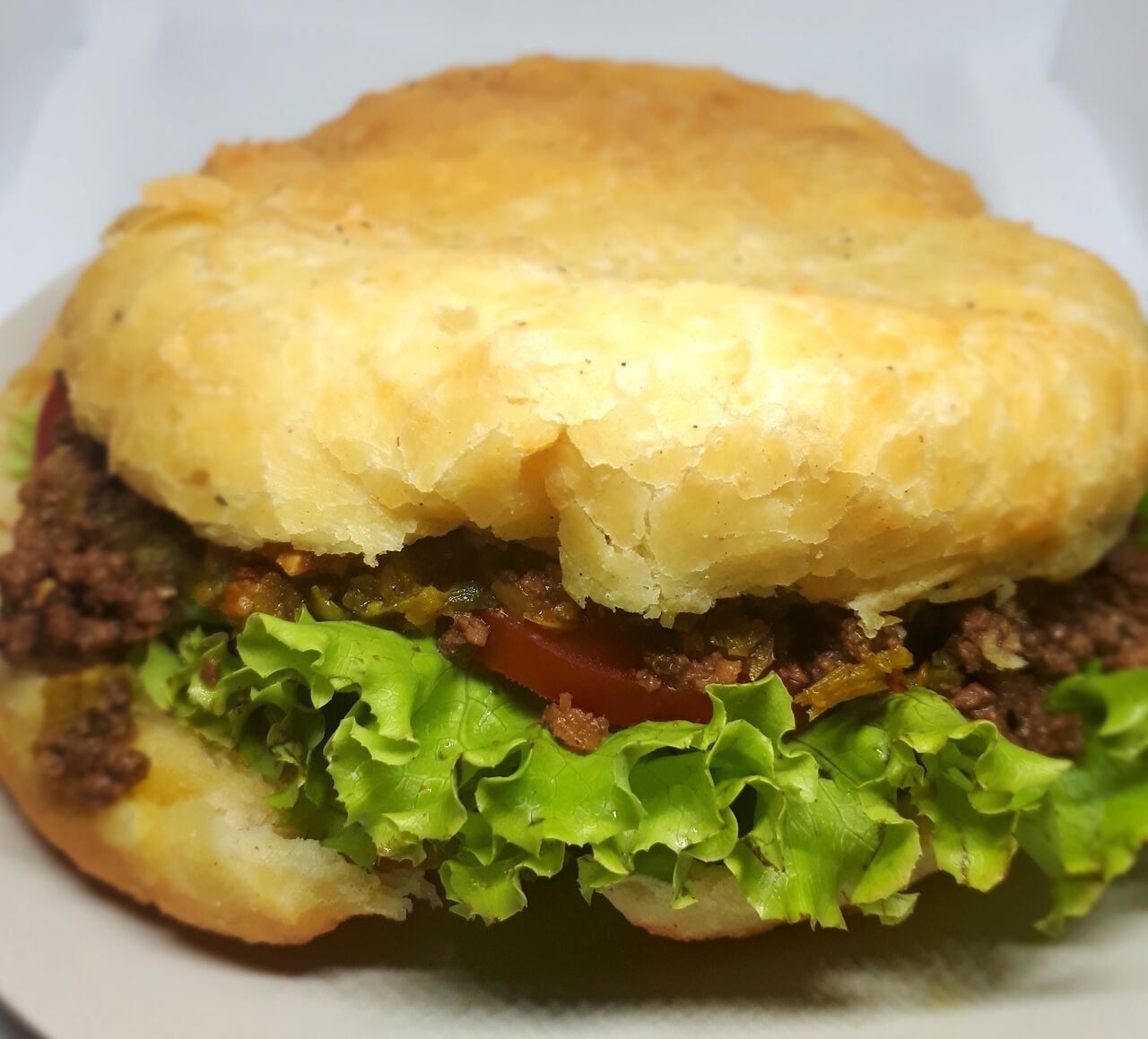 Bokit à la viande haché ( 8€00 )