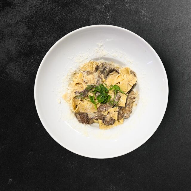 Pappardelle z wołowiną | Pappardelle with beef