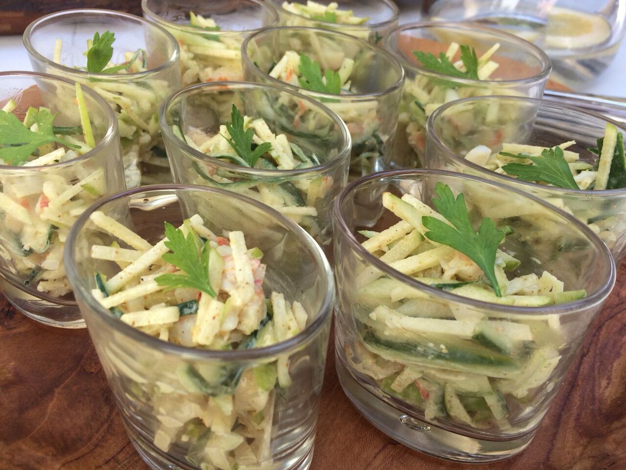 Hapje scampi met appel en curry