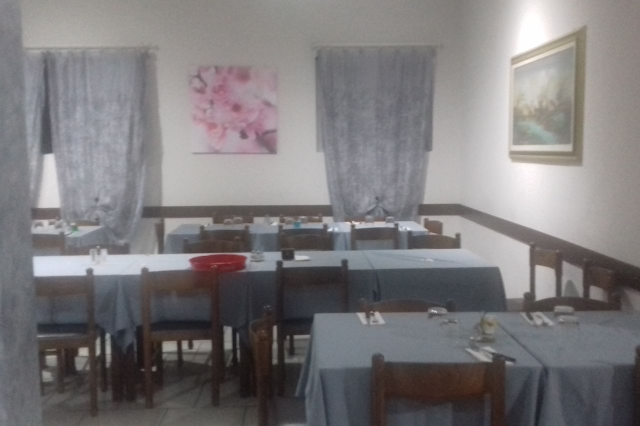 AMPIO SALONE ACCOGLIENTE