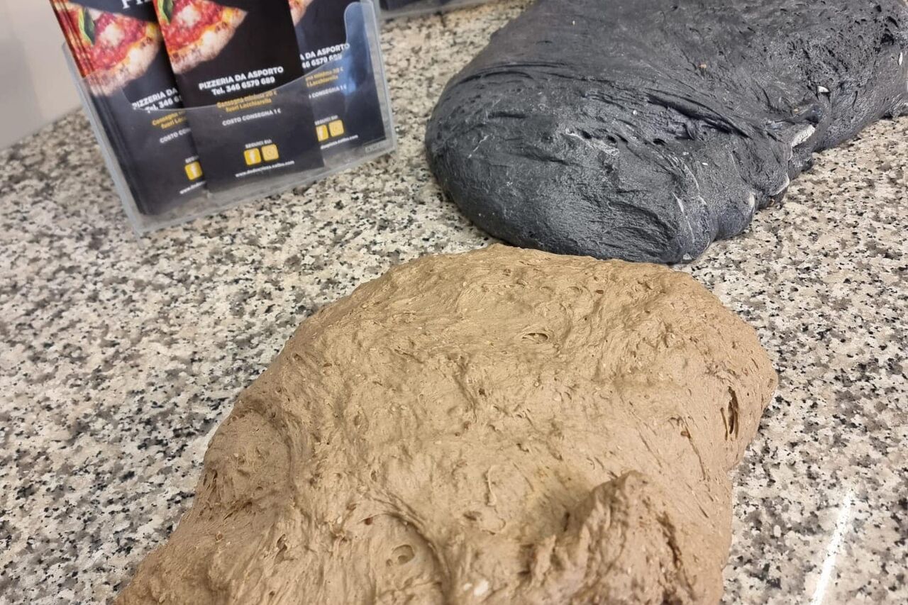 Impasto ai MULTICEREALI e al CARBONE VEGETALE