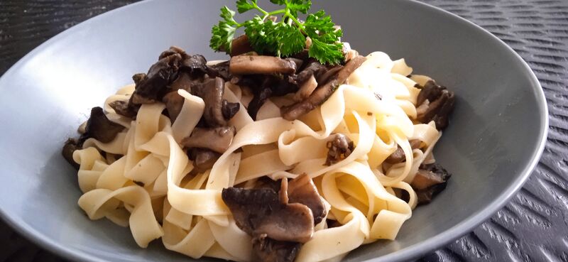Tagliatelles aux champignons de Paris