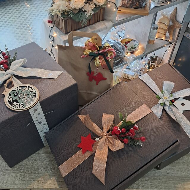 pacchi regali per natale