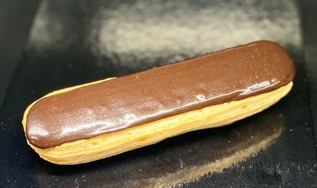 Eclair au chocolat
