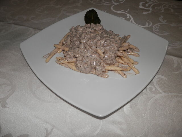 Trofie salsiccia e tartufo