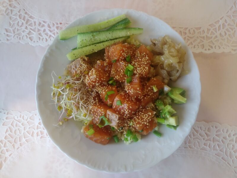 Poke Bowl z Łososiem - tylko u nas smaki Hawajskie 