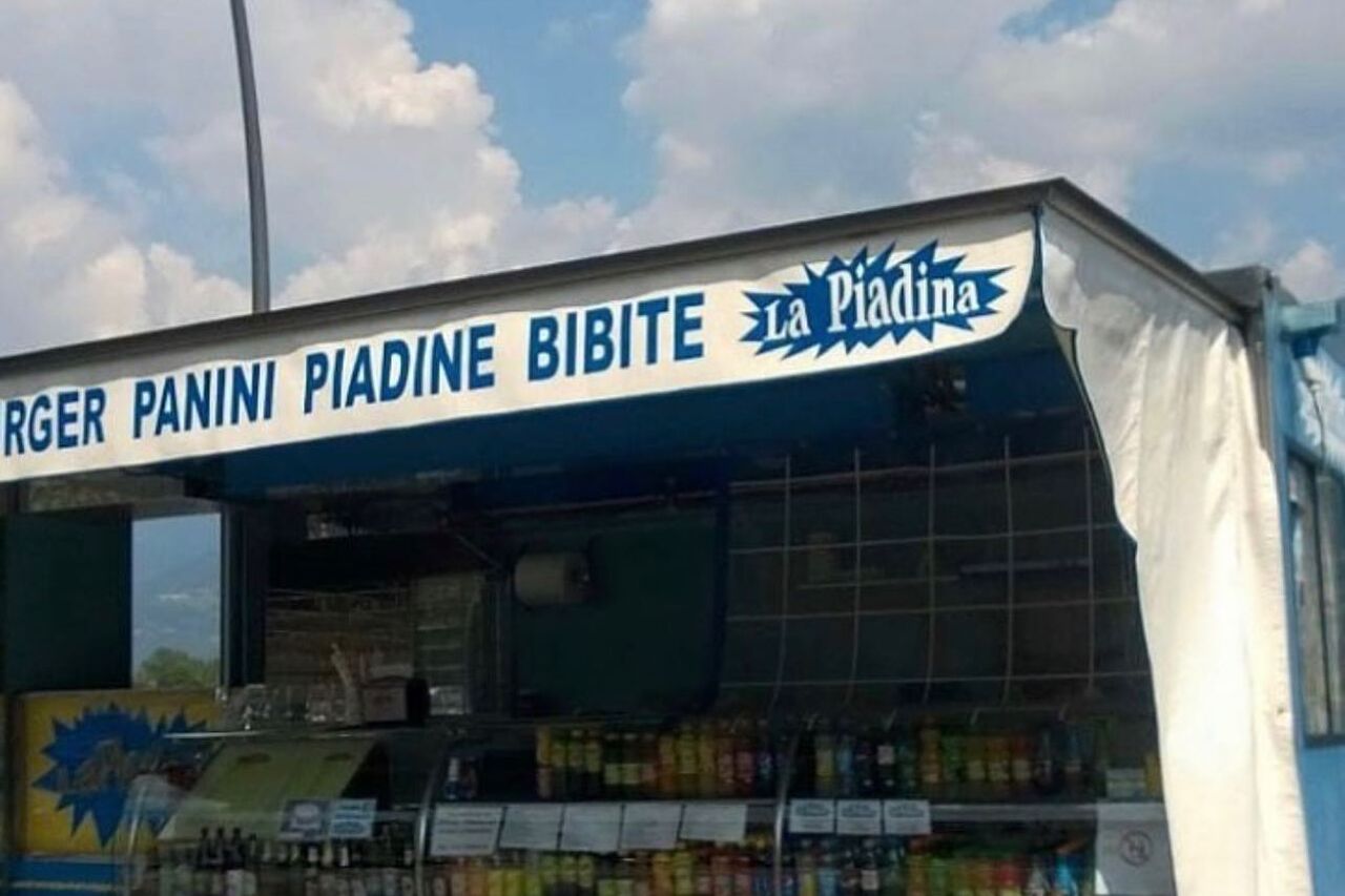 A PIANBORNO PIAZZA XXV APRILE