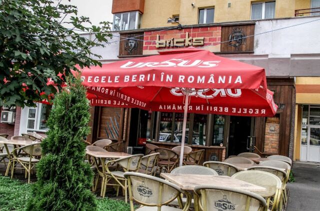 Bricks Pub&Restaurant