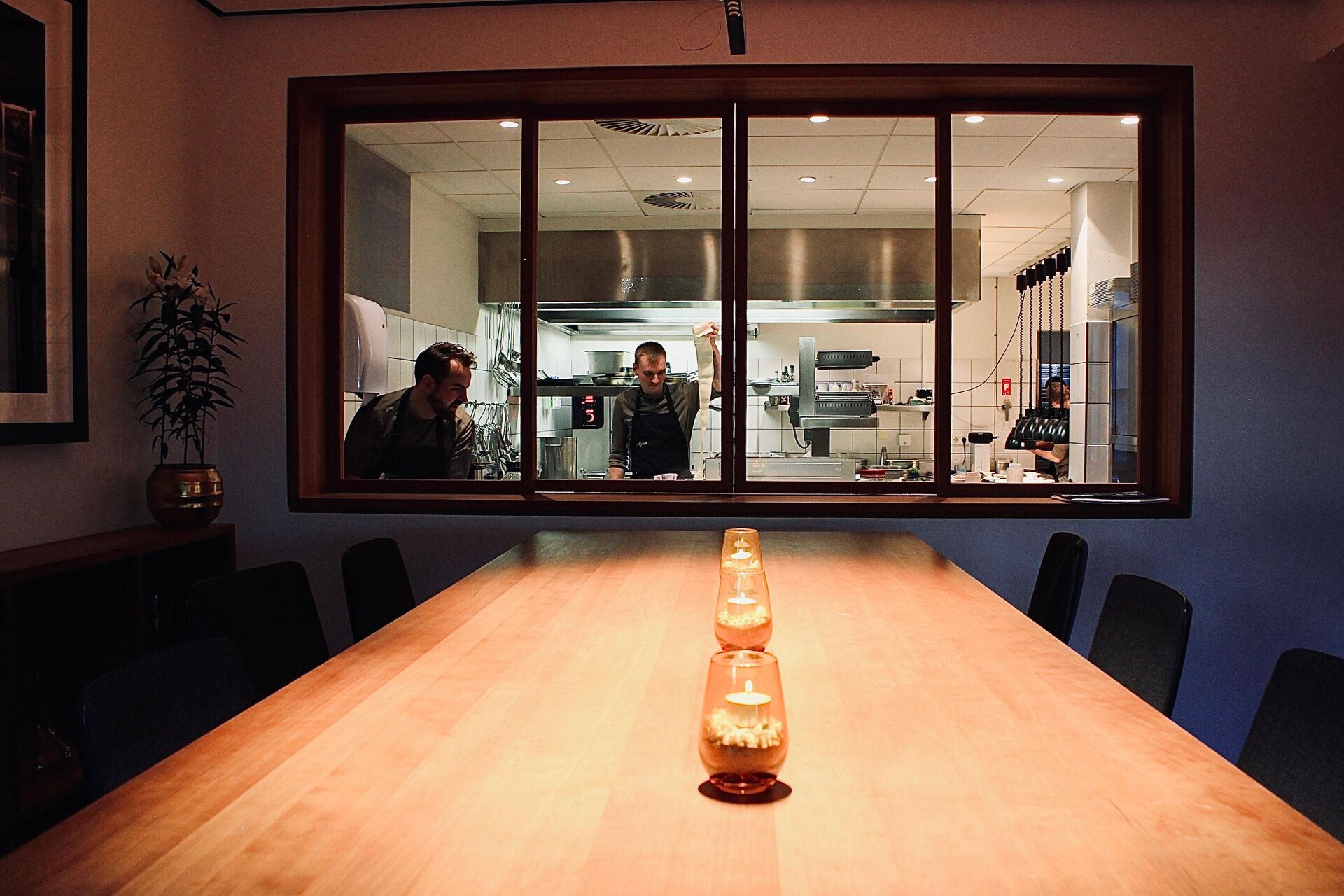 KÜCHENPARTY AM CHEFSTABLE