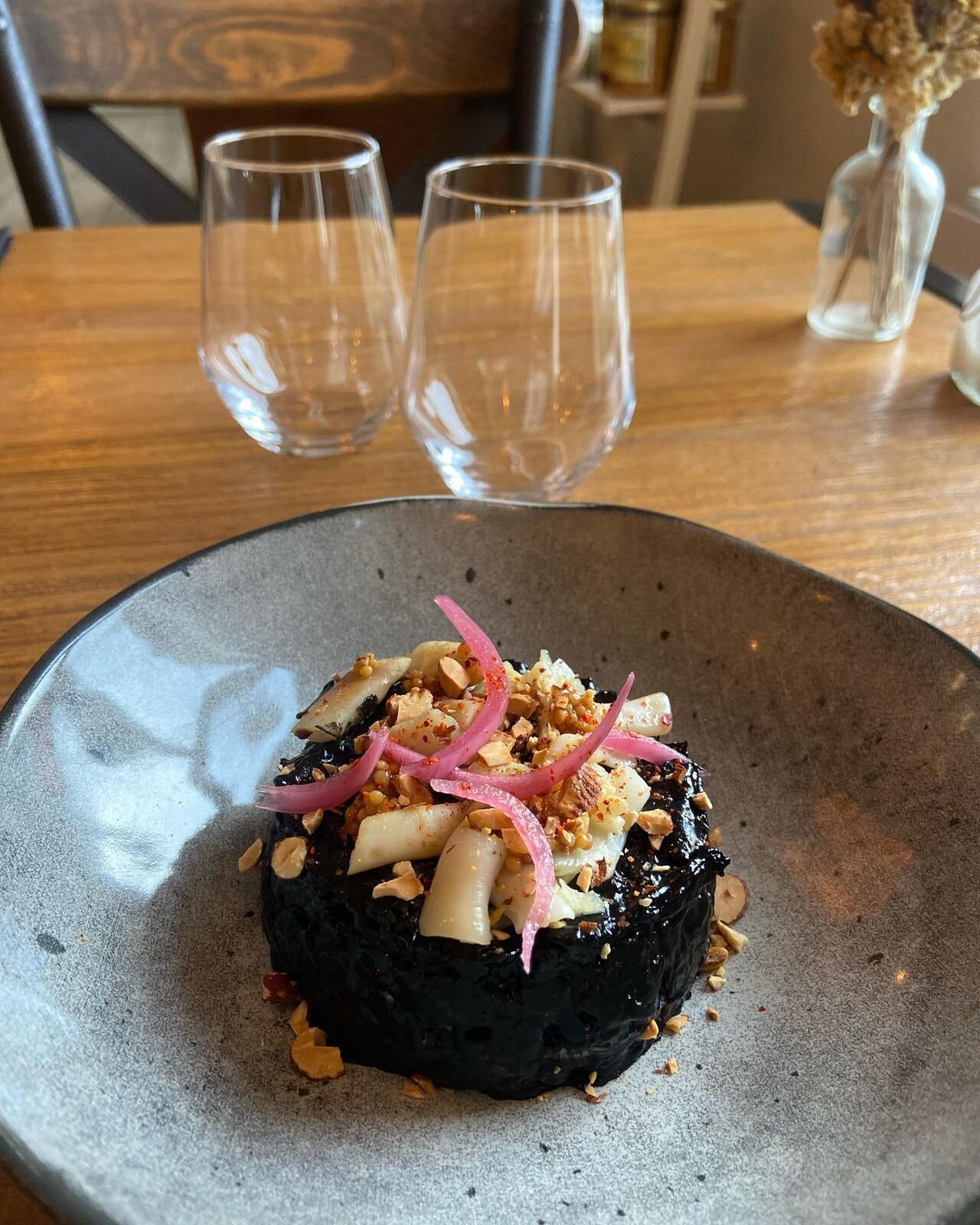 TARTARE DE BOEUF ET COUTEAUX, ENCRE DE SEICHE