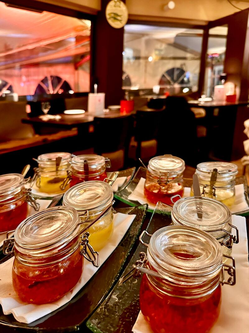 Hausgemacht Knoblauchsauce Cillisauce 