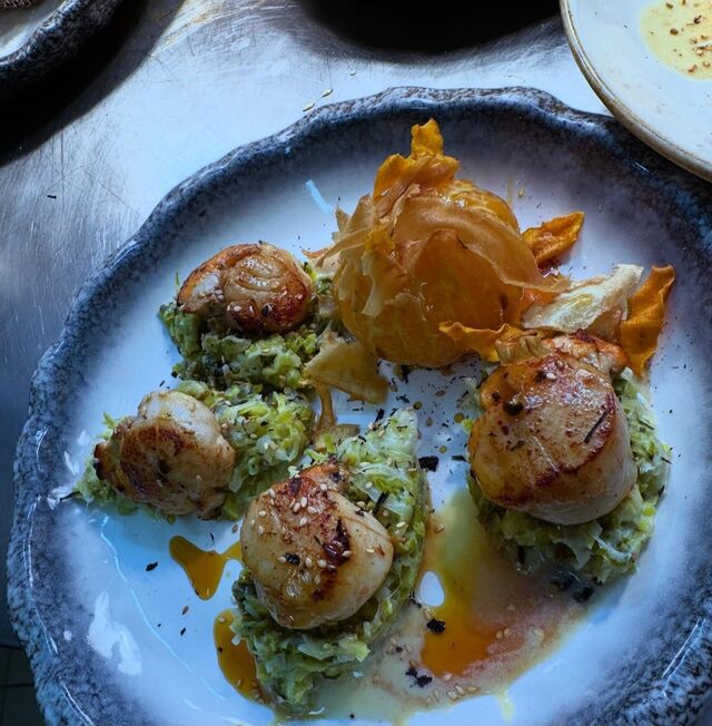 Les noix de Saint-Jacques fraîches