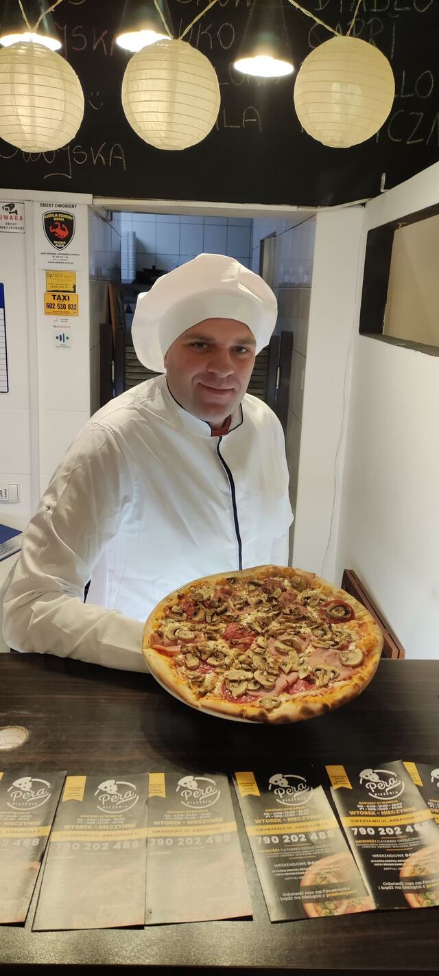 Sam szef podaje prosto do stołu ;)