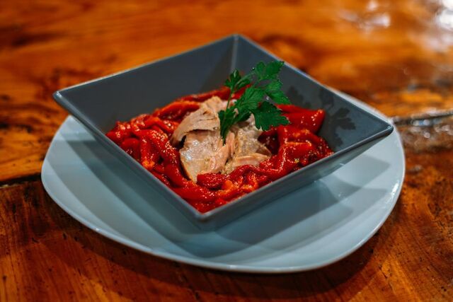 Ensalada de Pimientos con Ventresca 