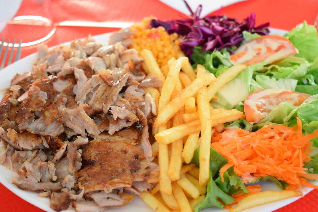 La traditionnelle assiette Kebab 100% veau