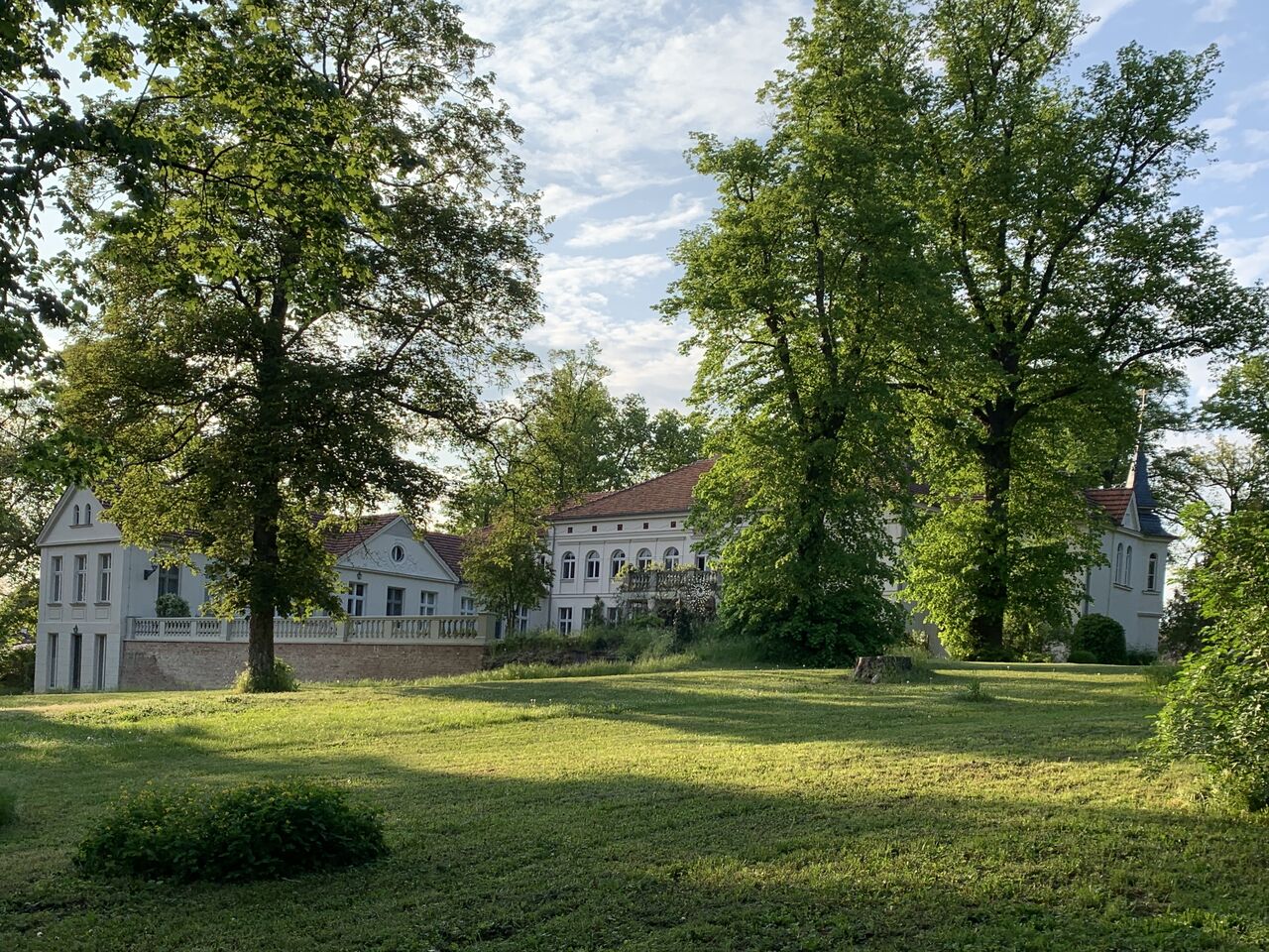 Schloss & Park von Süd-Ost
