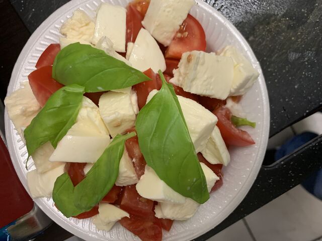 Tomaten Mozzarella Salat 
