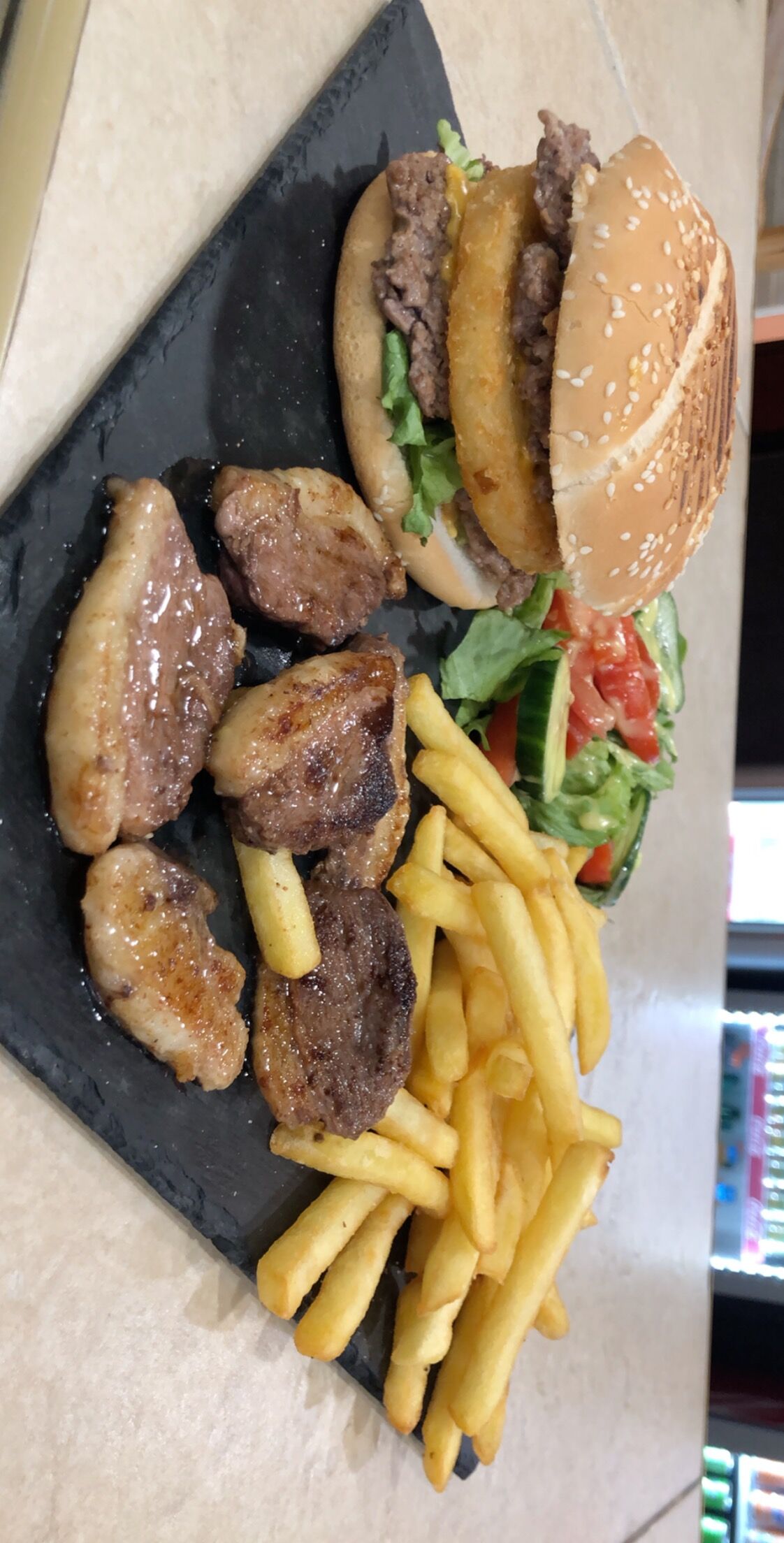 Géant bap’s supplément magret 12.90€ 