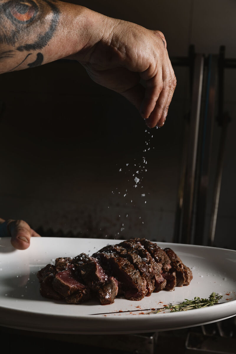 Somos especialistas en carnes a la brasa