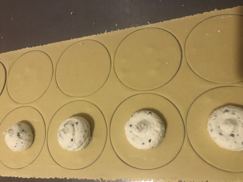 Gros ravioli à la brousse