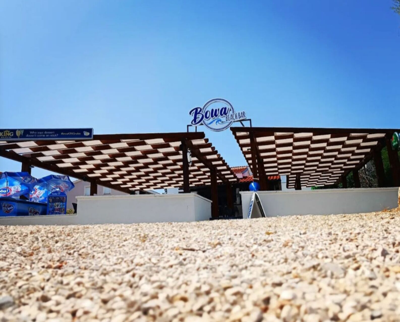 Beach bar Bowa