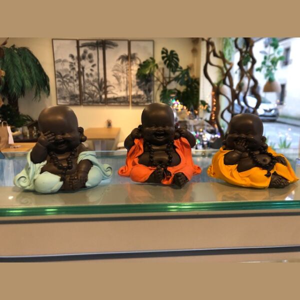 Le secret du bonheur ; ne rien entendre, ne rien dire, ne rien voir et BIEN MANGER !