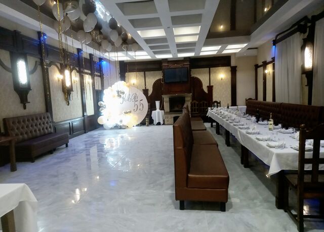 Камінний зал