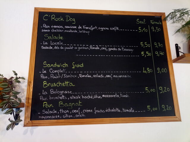 Hot Dog, Sandwiches, salade....