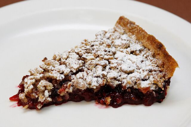 TARTE CRUMBLE DE FRUTOS DO BOSQUE 