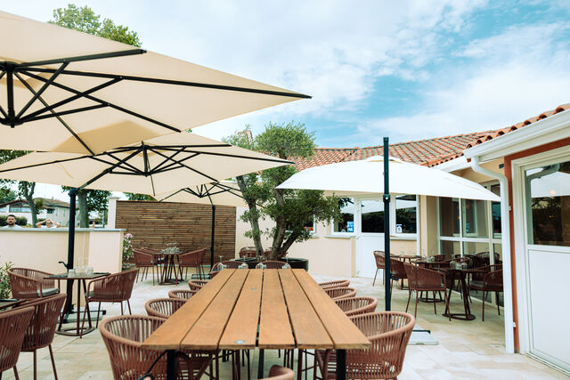 LA TERRASSE