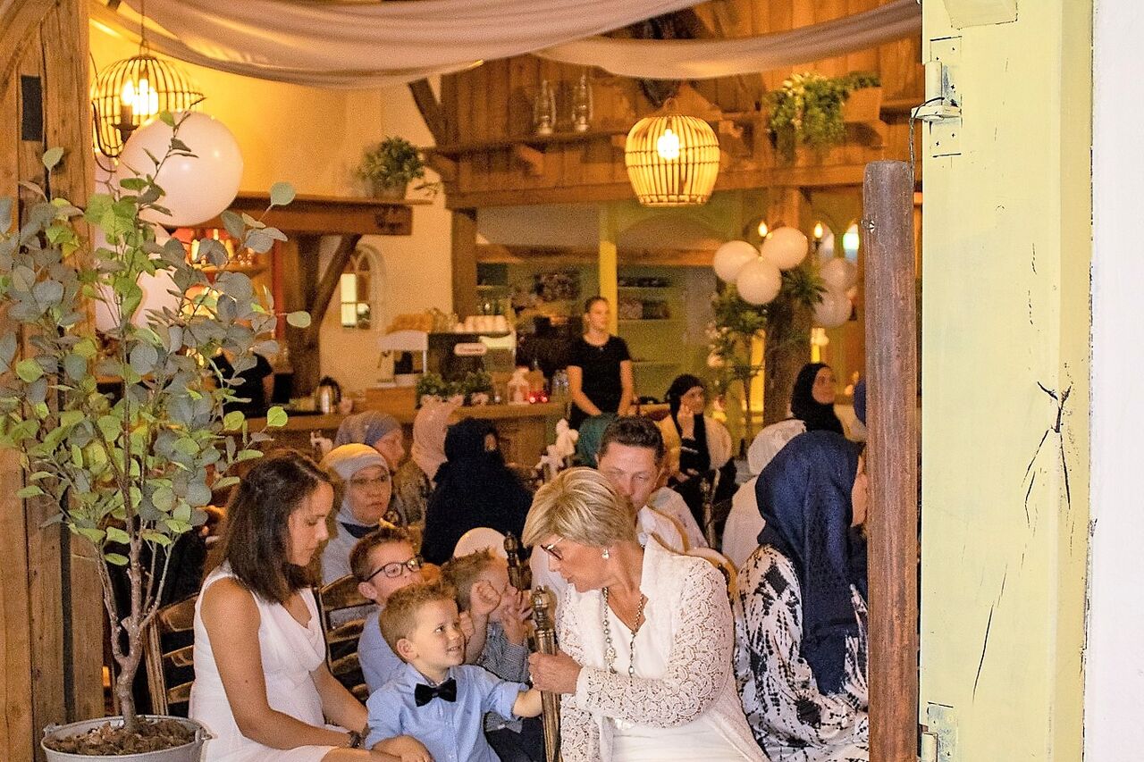 Trouwerij en bruiloftreceptie