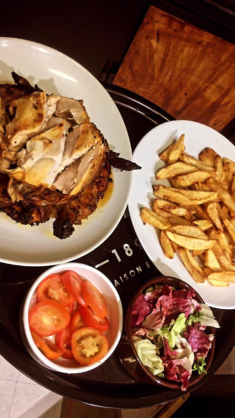 Poulet Brésilien
Avec Frites et Salade