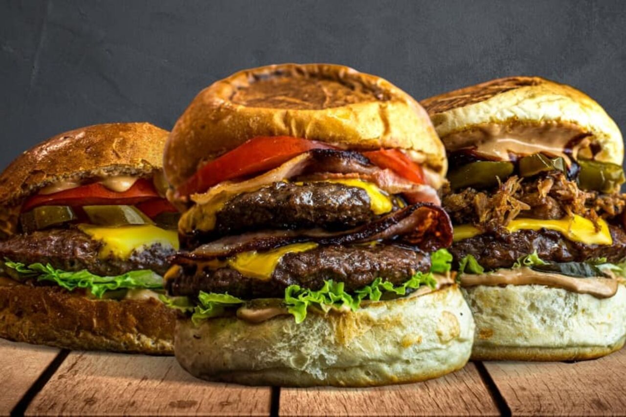 Válassz burgereink sokaságából! 🍔