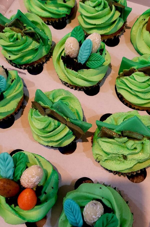Dino cupcakes