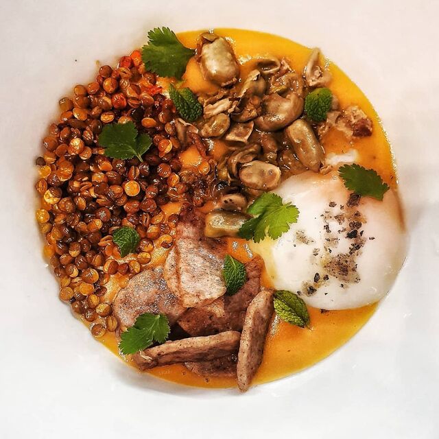 Crema Thai con Turrón, Habitas a la Navarra y Huevo a 65º