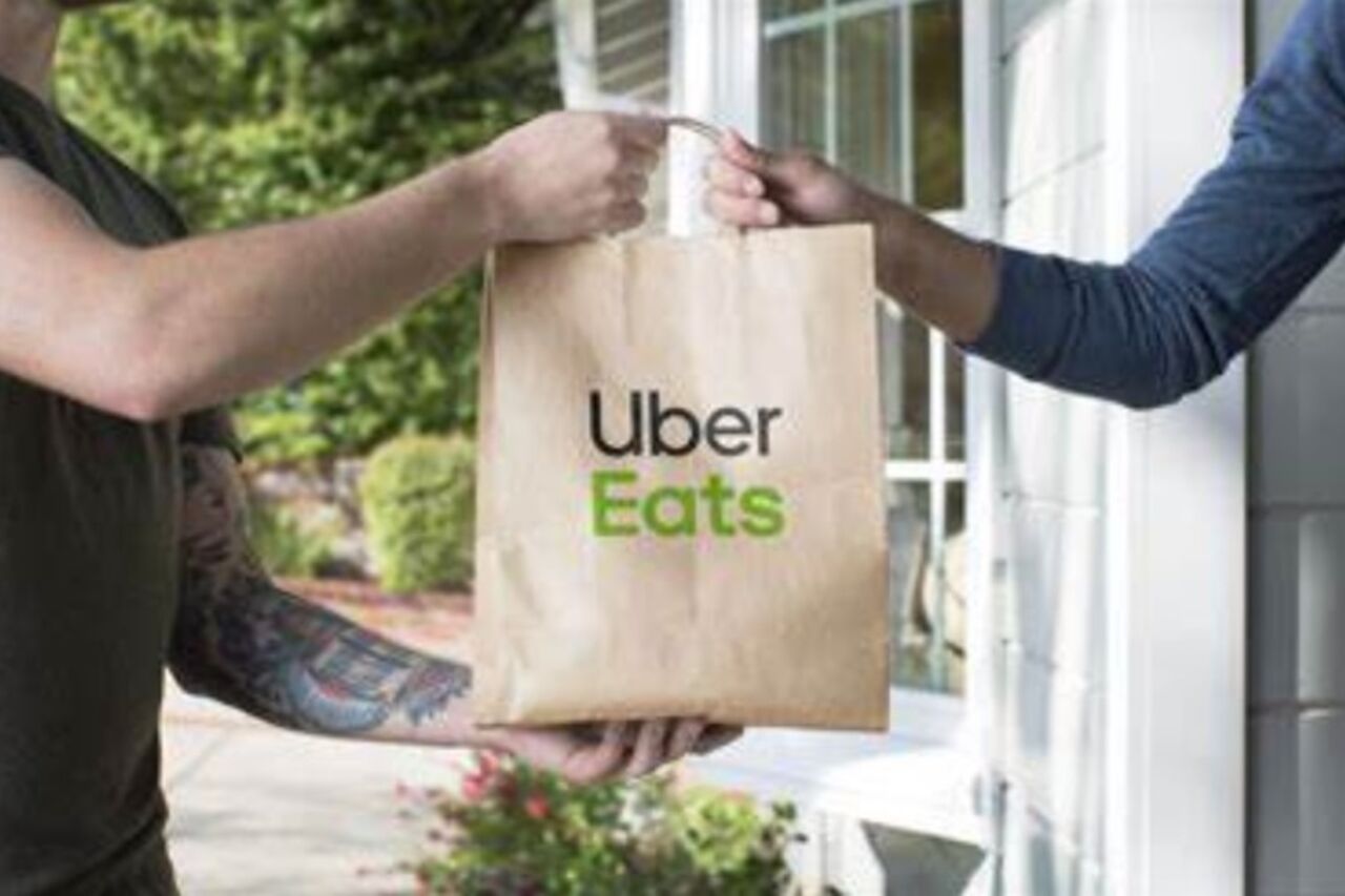 LIVRAISON AVEC UBER EATS