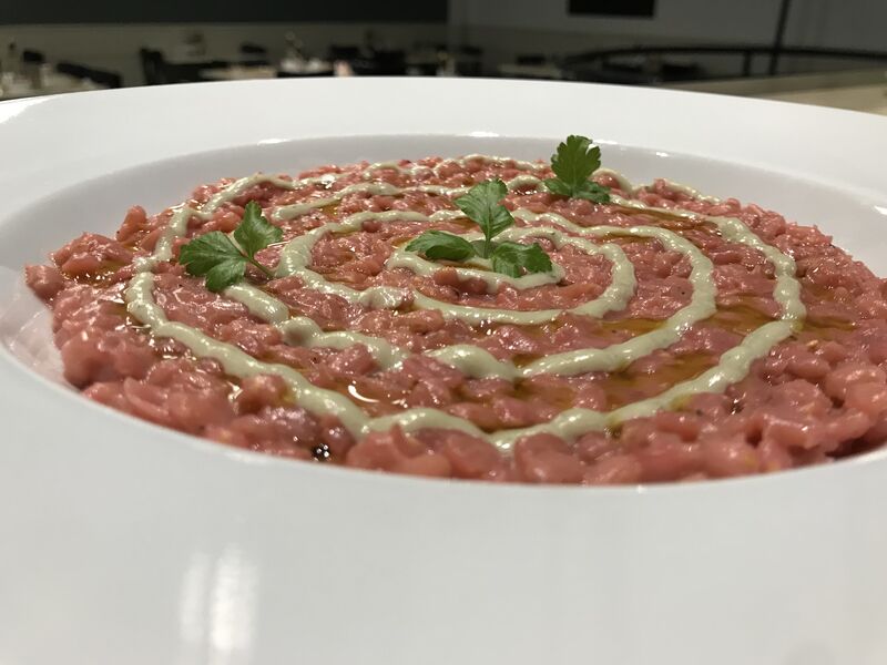 Orzotto con barbabietola e spirale di gorgonzola piccante