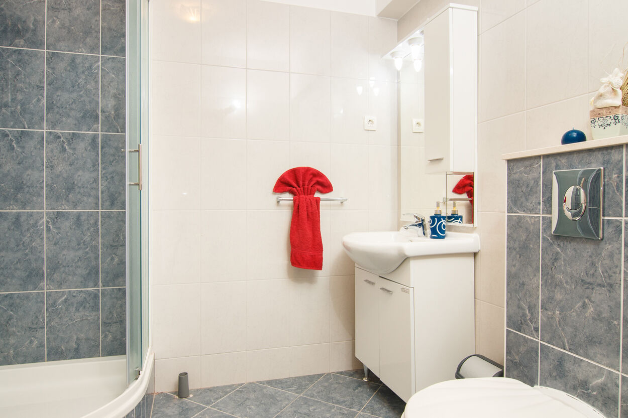 Apartment No.2 Bathroom