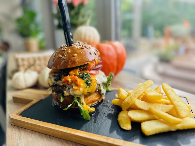 Burger z dynią *sezonowo