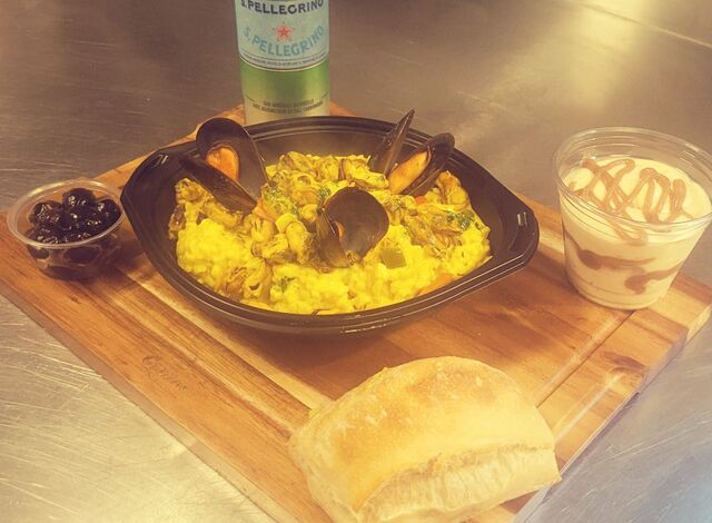 Risotto aux moules safrané, tiramisu a la crème de marrons 